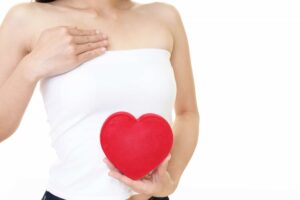 産後のバストダウンを防ぐ!バストケアのポイントとは?