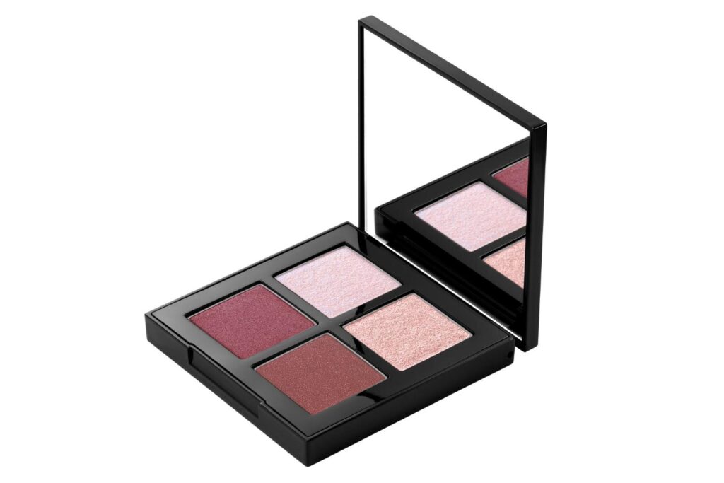 シュウ ウエムラ“ほろ甘ピンク”4色アイパレ＆ネオンピンクの「キヌケア」リップ